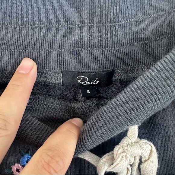 Rails Oakland Sweatpants in Vintage Black Flower Buds - Picture 4 of 11